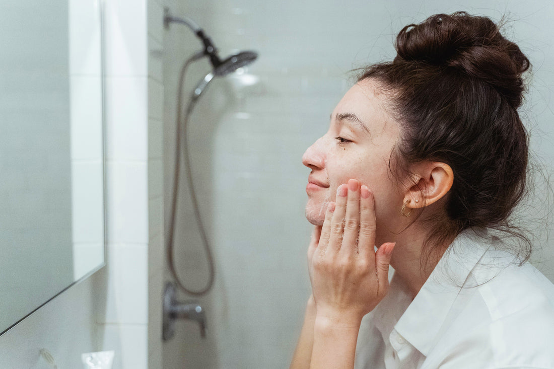 Peau acnéique : quel savon naturel choisir pour retrouver une peau nette ?